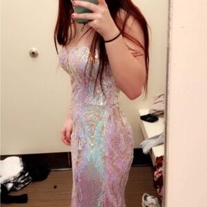 Elegant Iridescent Strapless Prom Dress